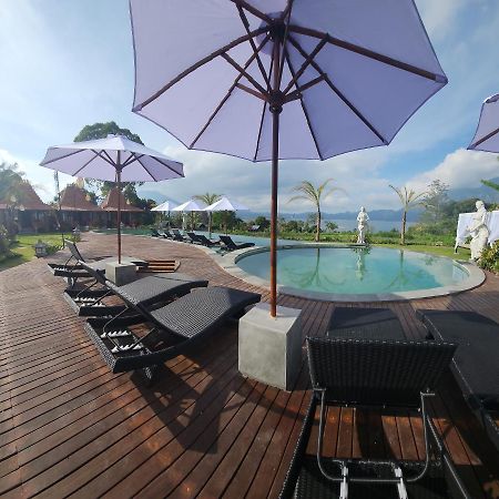 Starlake Villa & Glamping Kubupenlokan Kültér fotó