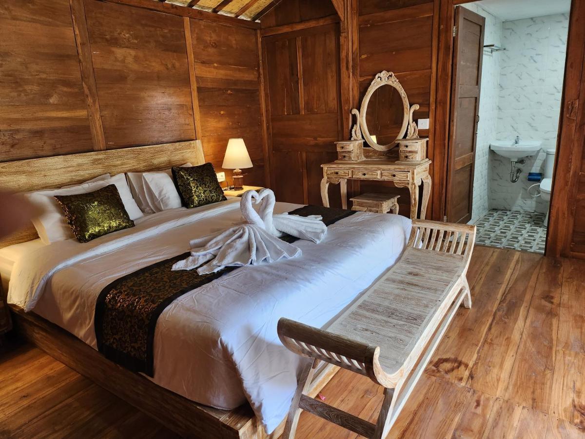 Starlake Villa & Glamping Kubupenlokan Kültér fotó