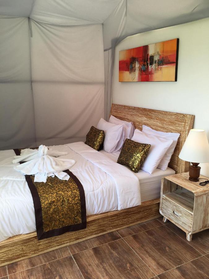 Starlake Villa & Glamping Kubupenlokan Kültér fotó
